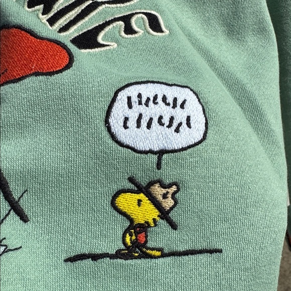 😍 PARKS PROJECT X PEANUTS SNOOPY FLEECE CREW TOP - Picture 12 of 16
